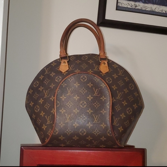 Louis Vuitton 2005 Pre-owned Monogram Mini Ellipse Pouch